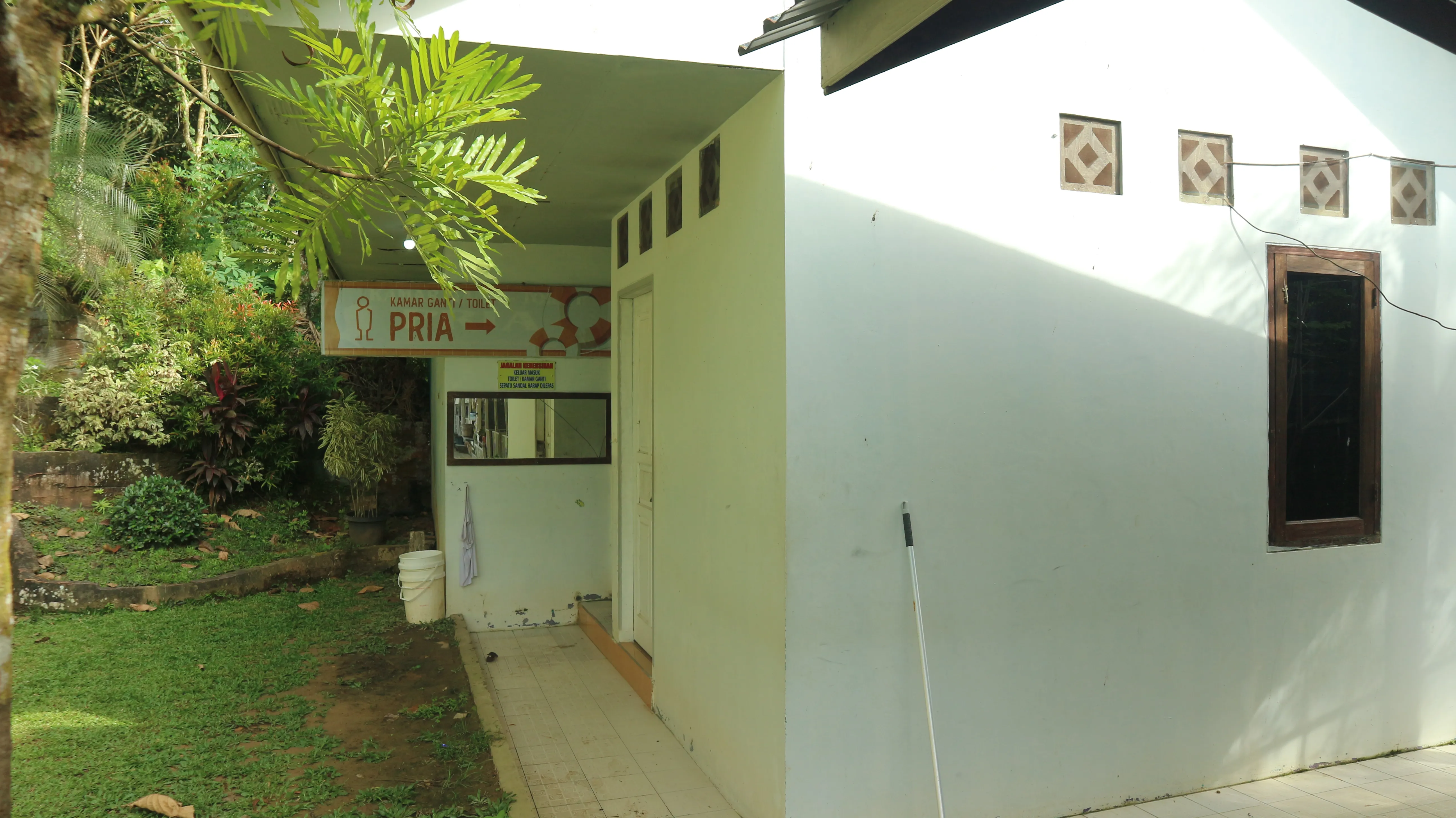 Toilet Pria